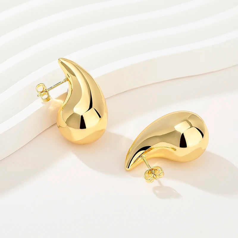 Tear drop earrings- Gold